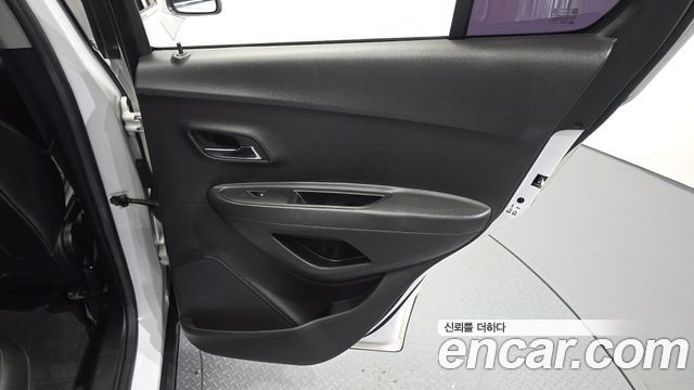 Chevrolet Trax 1.6 Diesel Premier 2018 — фото 25