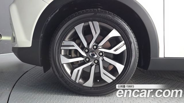 KG Mobility (SsangYong) Tivoli Armor Gear Plus 2WD 2019 — фото 5