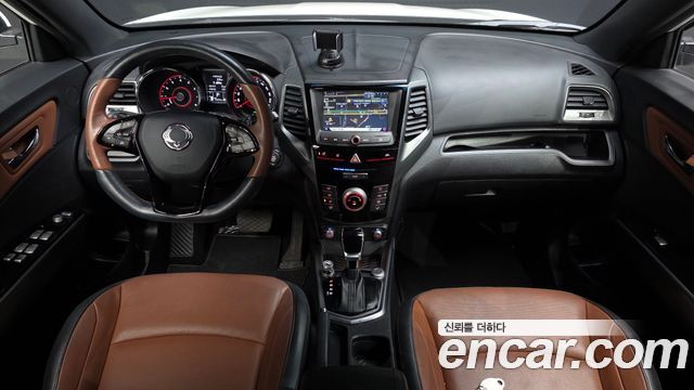 KG Mobility (SsangYong) Tivoli Armor Gear Plus 2WD 2019 — фото 7