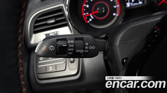 KG Mobility (SsangYong) Tivoli Armor Gear Plus 2WD 2019 — фото 28