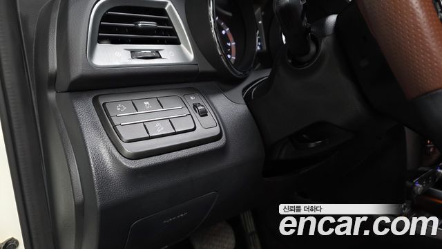 KG Mobility (SsangYong) Tivoli Armor Gear Plus 2WD 2019 — фото 29