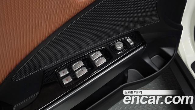 KG Mobility (SsangYong) Tivoli Armor Gear Plus 2WD 2019 — фото 30