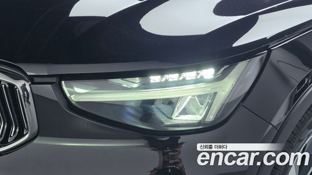 Volvo XC40 B4 Ultimate Bright 2023 — фото 22
