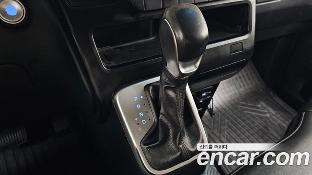 Hyundai Staria Cargo 3-Seater Modern 2022 — фото 9