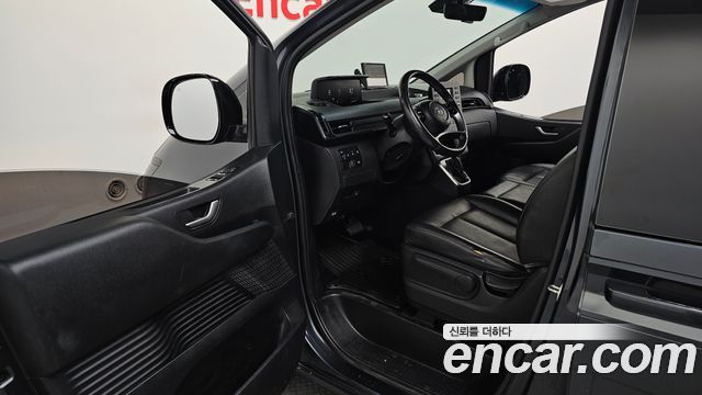 Hyundai Staria Cargo 3-Seater Modern 2022 — фото 10
