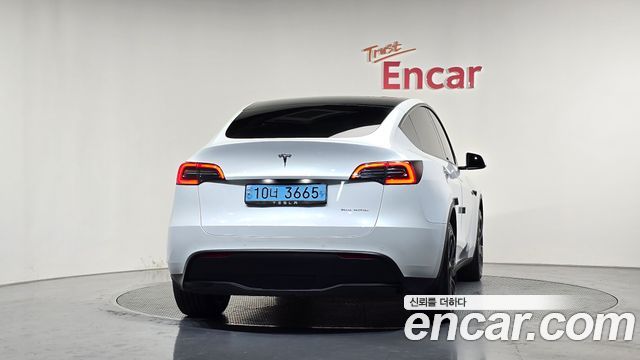 Tesla Model Y Long Range AWD 2021 — фото 4