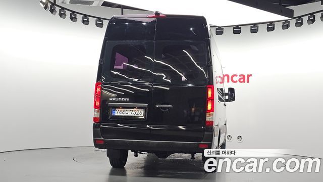 Hyundai Solati 15-seater Luxury 2020 — фото 4