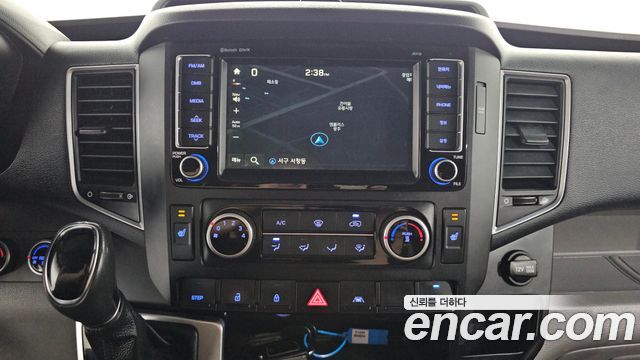 Hyundai Solati 15-seater Luxury 2020 — фото 12