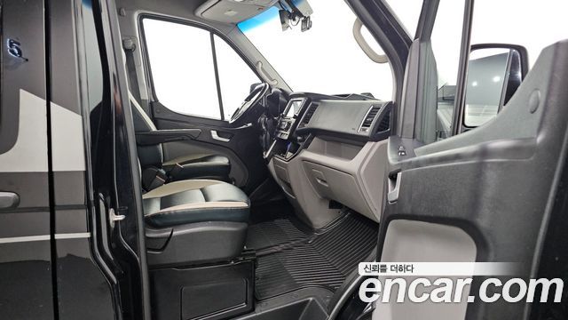 Hyundai Solati 15-seater Luxury 2020 — фото 18