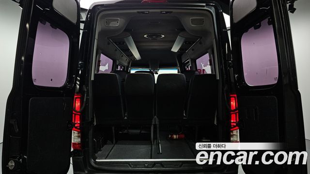 Hyundai Solati 15-seater Luxury 2020 — фото 20