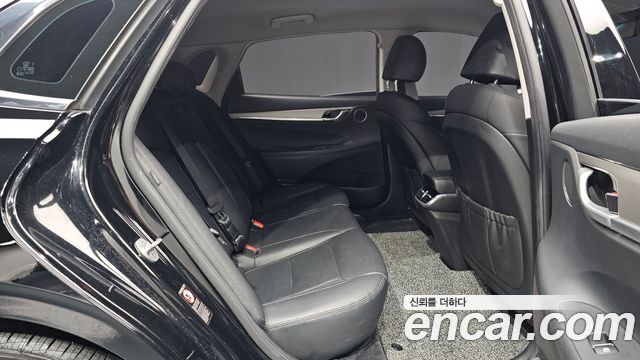Hyundai Grandeur (IG) 3.0 LPi Rent Car Modern 2023 — фото 15