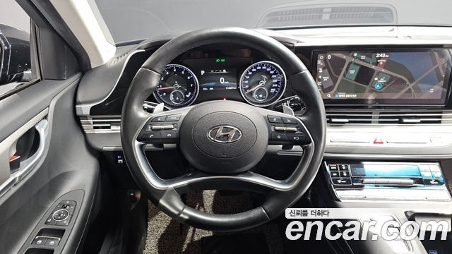 Hyundai Grandeur (IG) 3.0 LPi Rent Car Modern 2023 — фото 17