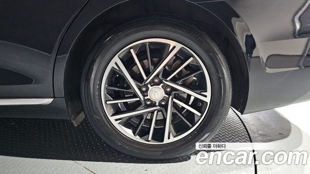 Hyundai Grandeur (IG) 3.0 LPi Rent Car Modern 2023 — фото 27