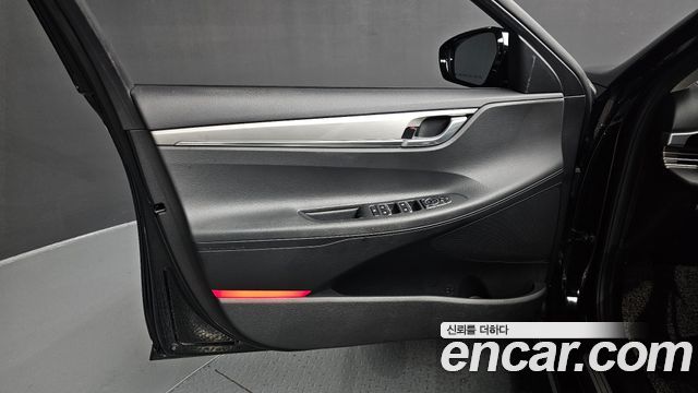 Hyundai Grandeur (IG) 3.0 LPi Rent Car Modern 2023 — фото 30