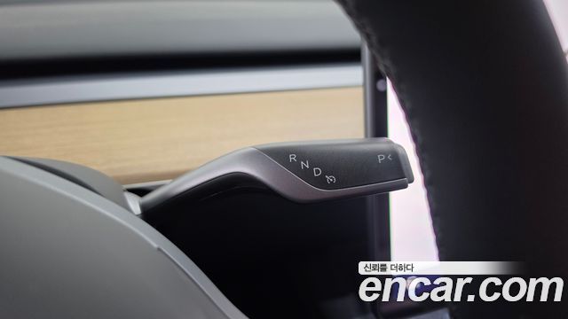 Tesla Model Y RWD 2023 — фото 9