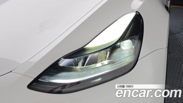 Tesla Model Y RWD 2023 — фото 22