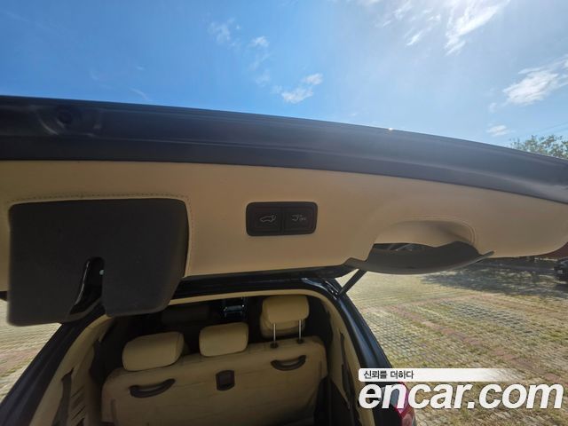 Kia Carnival (IV) Diesel 7-seater Limousine(Special vehicle) 2021 — фото 16