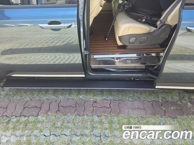 Kia Carnival (IV) Diesel 7-seater Limousine(Special vehicle) 2021 — фото 18
