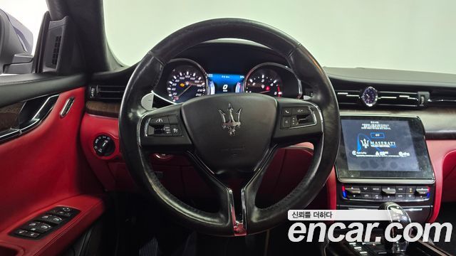 Maserati Quattroporte 3.0 Diesel Granlusso 2017 — фото 15