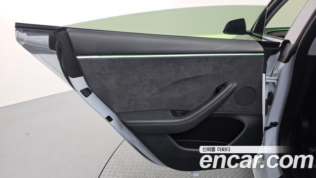 Tesla Model 3 Performance AWD 2024 — фото 25