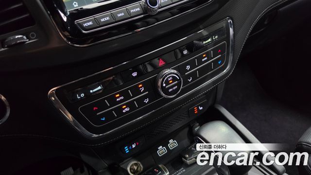 KG Mobility (SsangYong) Rexton Sports Khan Diesel 2.2 4WD Prestige 2023 — фото 19