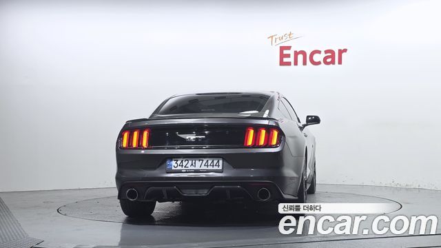 Ford Mustang GT Coupe 2016 — фото 4