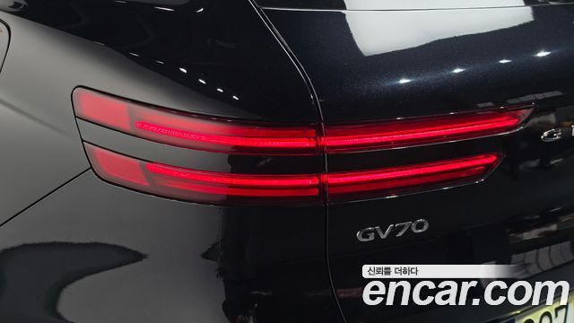 Genesis GV70 2.5T Gasoline AWD 2024 — фото 29