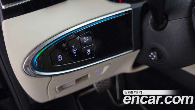 Genesis GV70 2.5T Gasoline AWD 2024 — фото 33