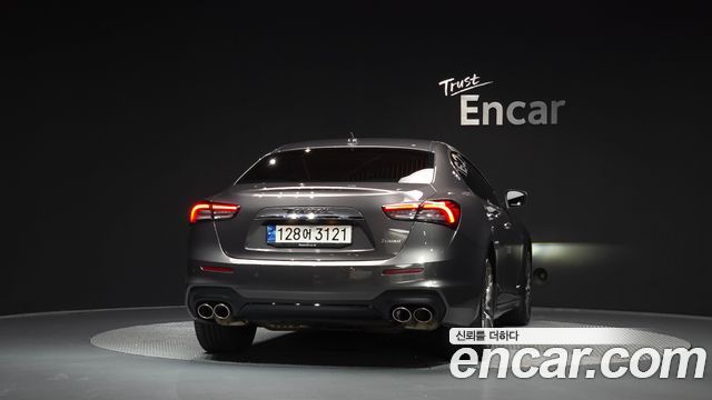 Maserati Ghibli 2.0 Gransport 3rd 2021 — фото 4