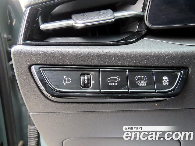 Kia Niro Signature 2023 — фото 17