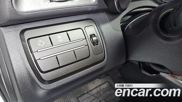 KG Mobility (SsangYong) Tivoli Armor Gear Edition 2WD 2018 — фото 12