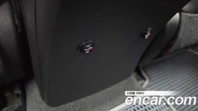 Toyota Camry Hybrid XLE 2016 — фото 19