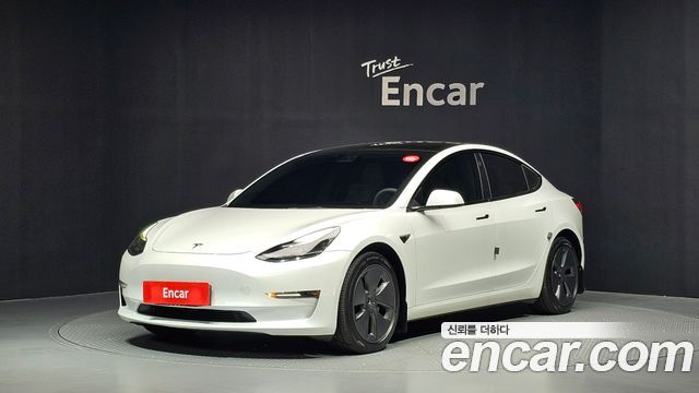 Tesla Model 3 Long Range AWD 2022 — фото 1