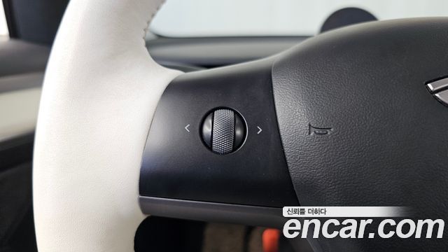 Tesla Model 3 Long Range AWD 2022 — фото 32
