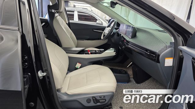 Kia EV6 Long Range Earth 2023 — фото 11