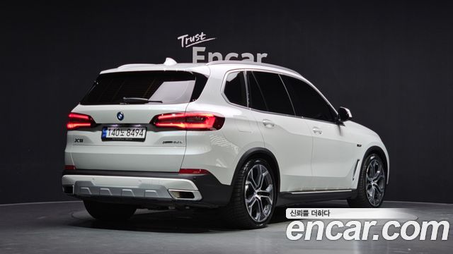 BMW X5 (G05) xDrive 45e xLine 2023 — фото 2