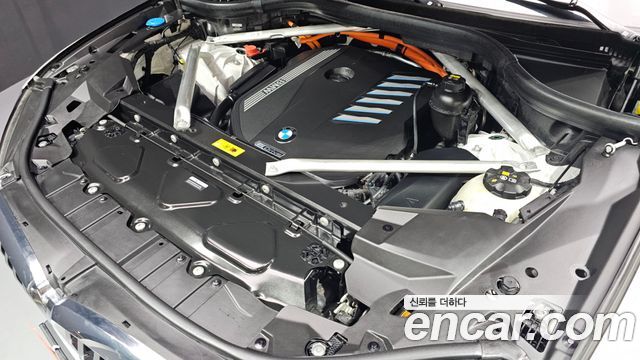 BMW X5 (G05) xDrive 45e xLine 2023 — фото 6
