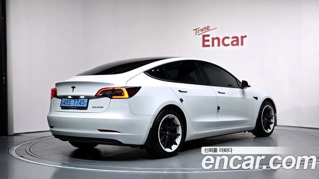 Tesla Model 3 Long Range AWD 2022 — фото 2