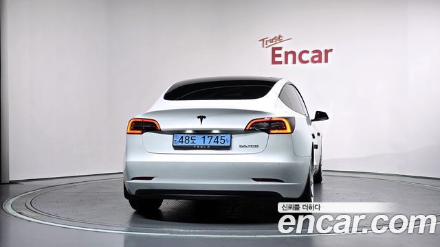 Tesla Model 3 Long Range AWD 2022 — фото 4