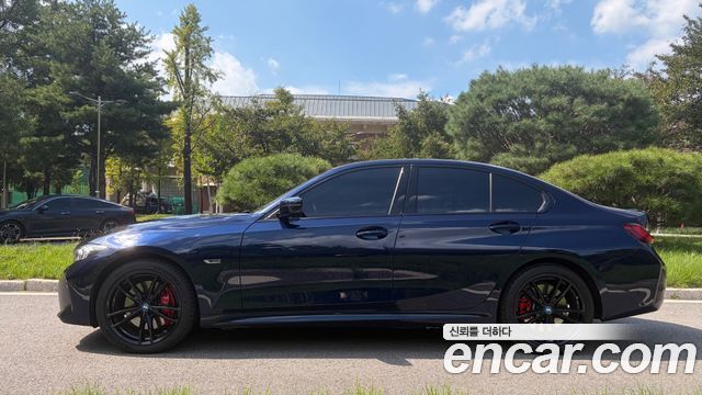 BMW 3 Series (G20) 330e M Sport Pro FIrst Edition 2023 — фото 3