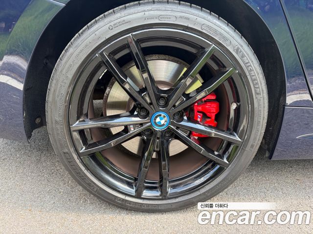 BMW 3 Series (G20) 330e M Sport Pro FIrst Edition 2023 — фото 11