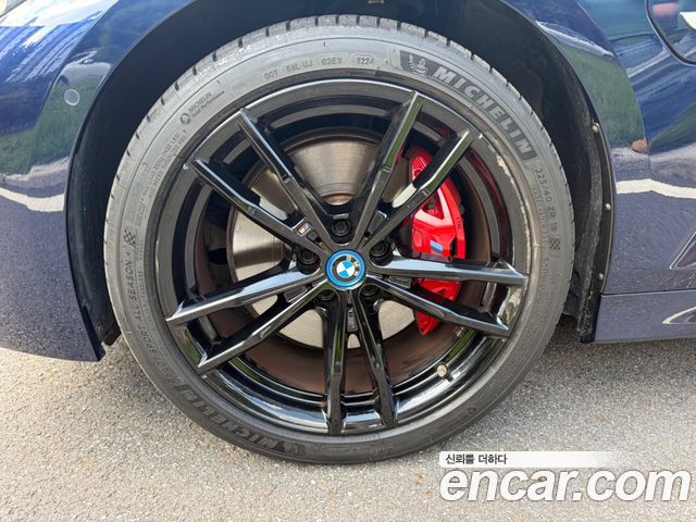 BMW 3 Series (G20) 330e M Sport Pro FIrst Edition 2023 — фото 13