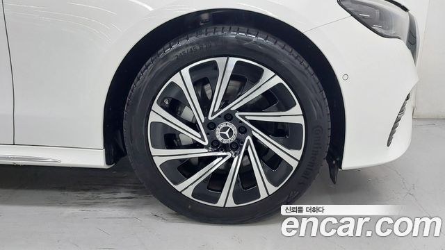 Mercedes-Benz E-Class (W214) E300 4MATIC Exclusive 2026 — фото 5