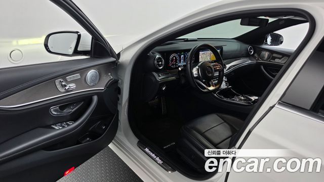 Mercedes-Benz E-Class (W213) E350 4MATIC AMG Line 2020 — фото 10