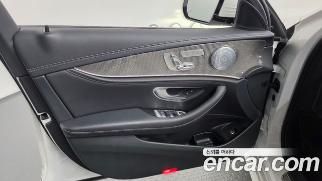 Mercedes-Benz E-Class (W213) E350 4MATIC AMG Line 2020 — фото 24