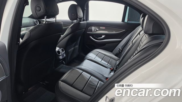 Mercedes-Benz E-Class (W213) E350 4MATIC AMG Line 2020 — фото 26