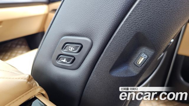 Kia Carnival (IV) Diesel 9-Seater Signature 2023 — фото 28