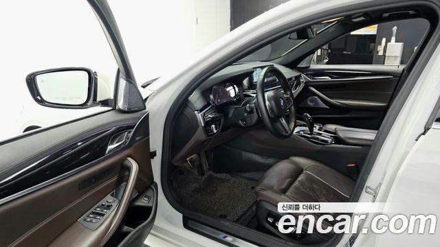 BMW 5 Series (G30) 540i xDrive M Sport Plus 2018 — фото 10