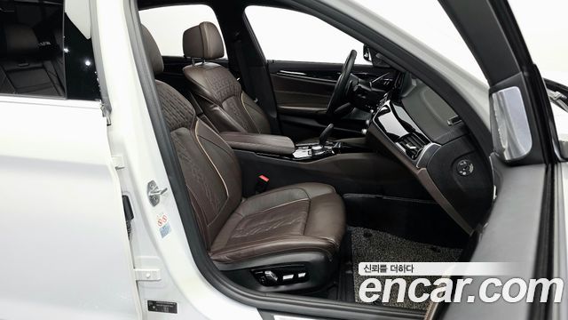 BMW 5 Series (G30) 540i xDrive M Sport Plus 2018 — фото 11