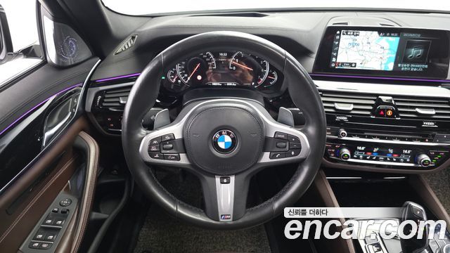 BMW 5 Series (G30) 540i xDrive M Sport Plus 2018 — фото 13